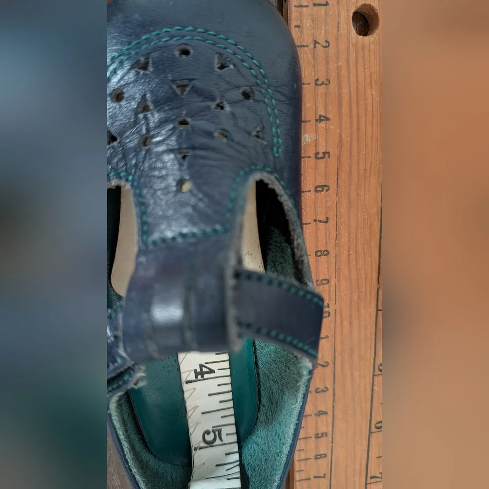 Stride Rite Toddler Navy Shoes - Picture 12 of 13